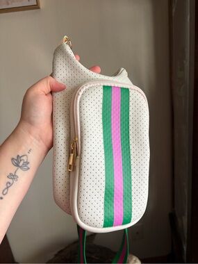 WanderFull HydroBag Water Bottle Bag & Crossbody Travel Purse